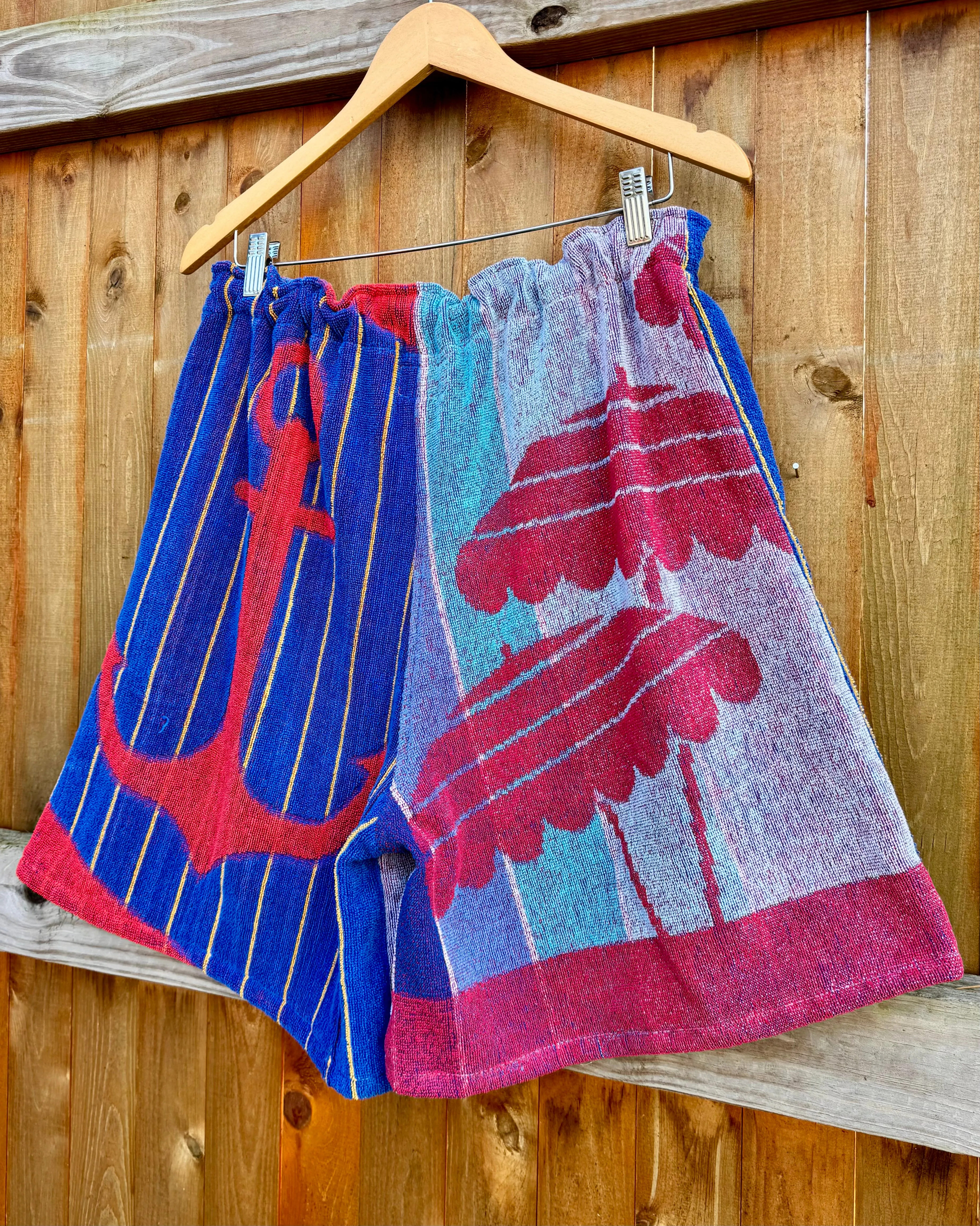 Anchors away board shorts, L/XL 