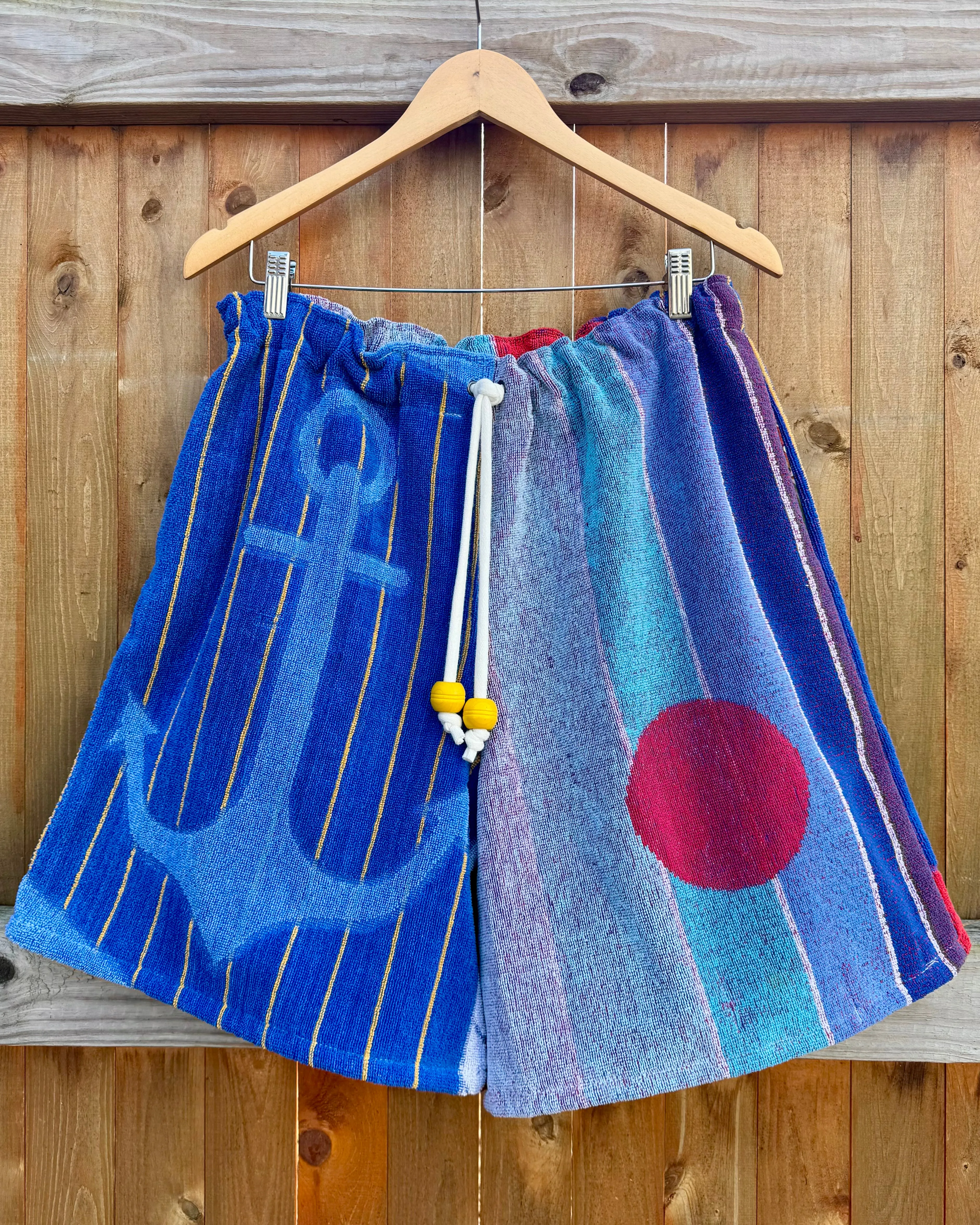 Anchors away board shorts, L/XL 