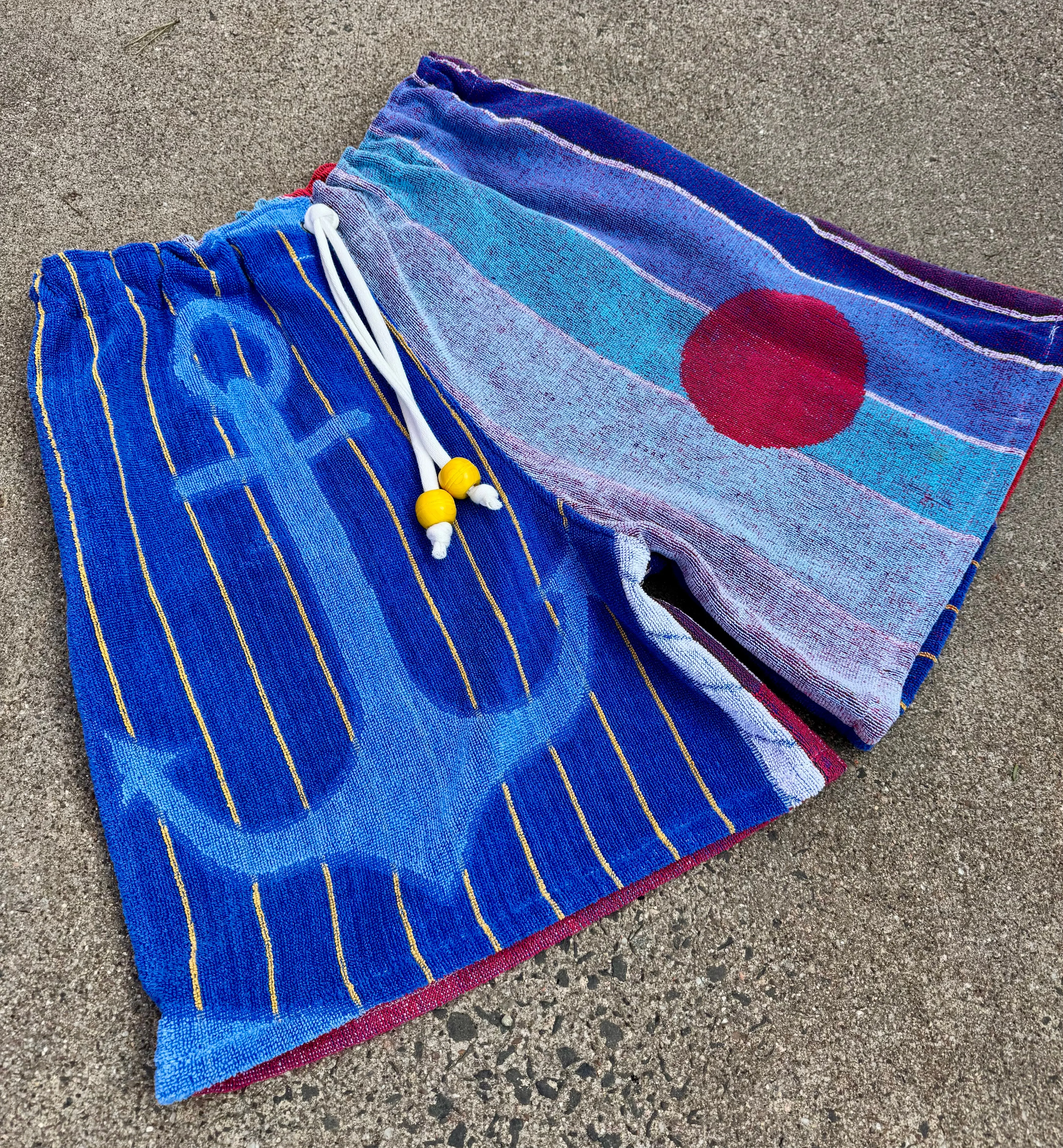 Anchors away board shorts, L/XL 